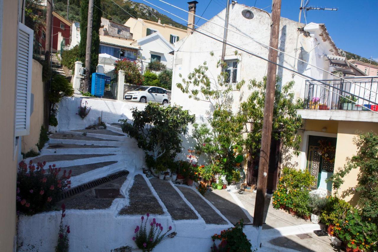 Family House In Lakones Paleokastritsa Exterior foto