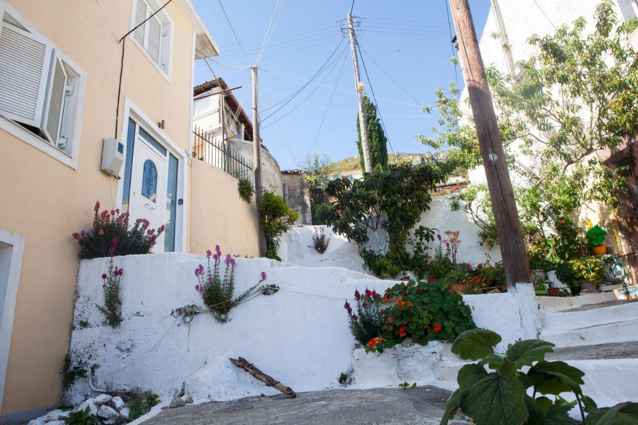 Family House In Lakones Paleokastritsa Exterior foto